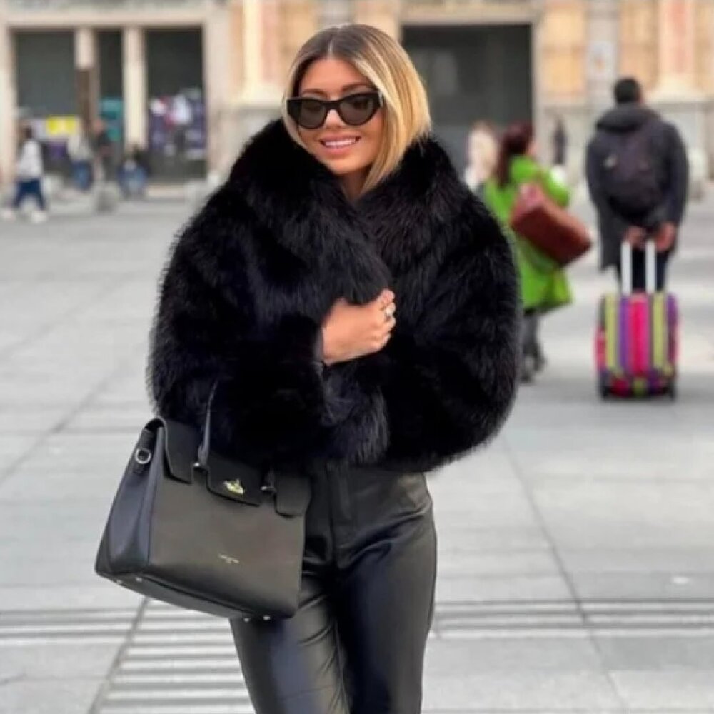 ZARA SZ XS BLACK FUR SHORT COAT LONG SLEEVE NWT! High-Quality Fur.